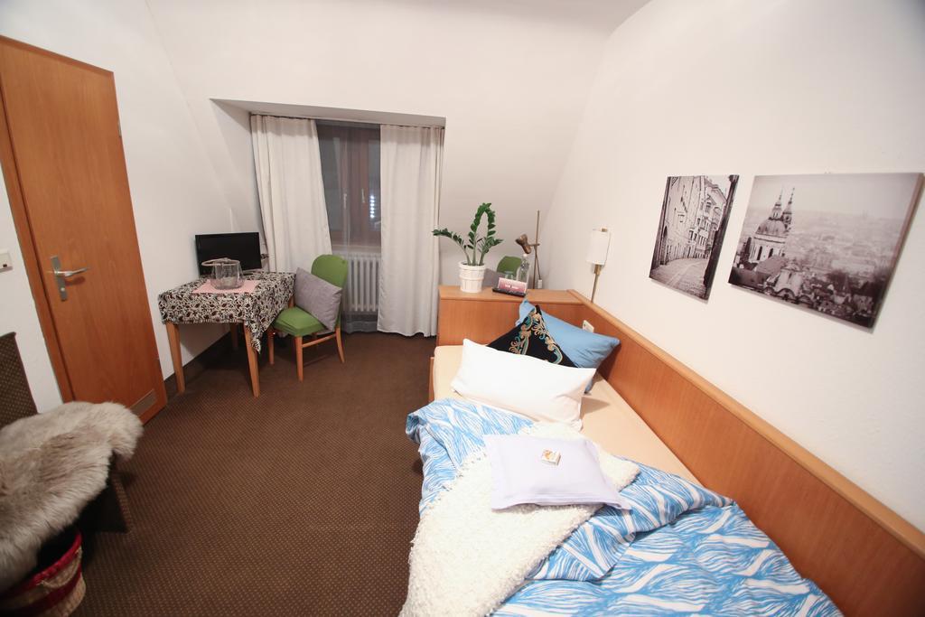 Hotel Barbarossa Garni Wurzburg Ngoại thất bức ảnh