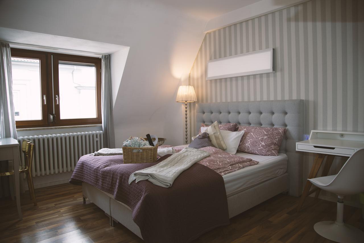 Hotel Barbarossa Garni Wurzburg Ngoại thất bức ảnh
